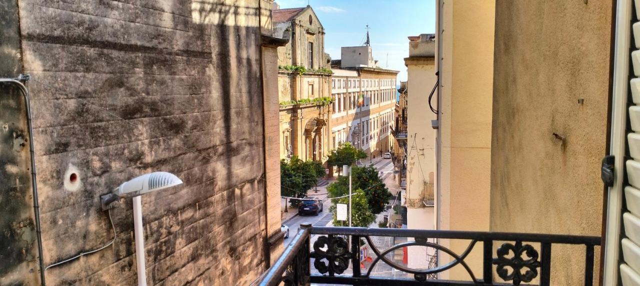 Bed and Breakfast Le Vie Del Centro Sciacca Exterior foto